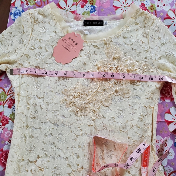 Lace top dress - Picture 4 of 6